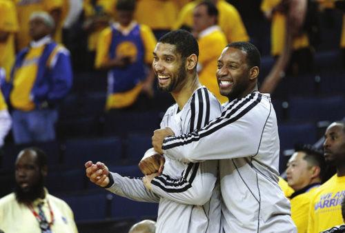 他在逆风时 他在逆风时