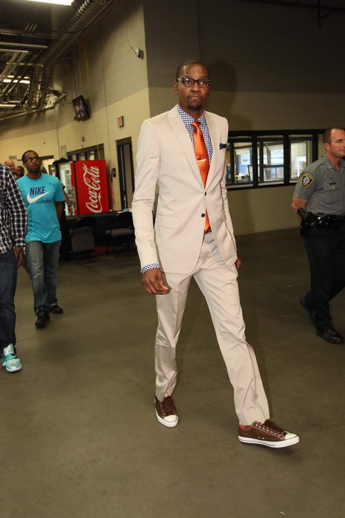 位的侧翼也 位的侧翼也